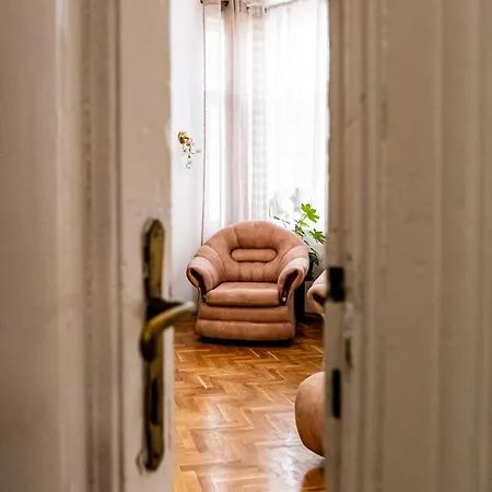Apartament Aristocratic 2bdrm Varna