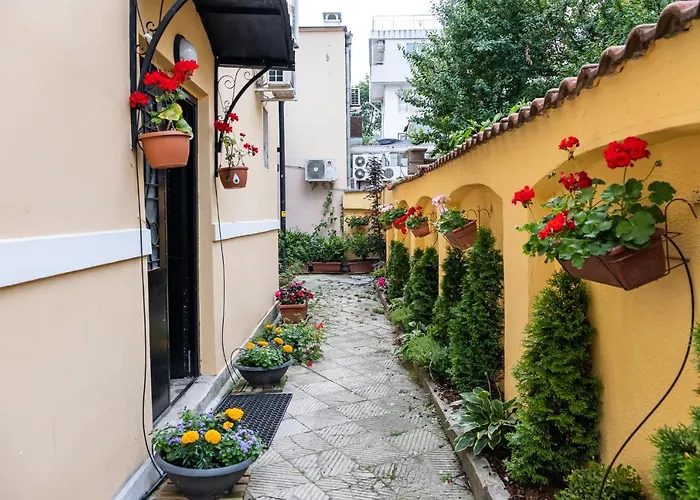 شقة Aristocratic 2bdrm فارنا