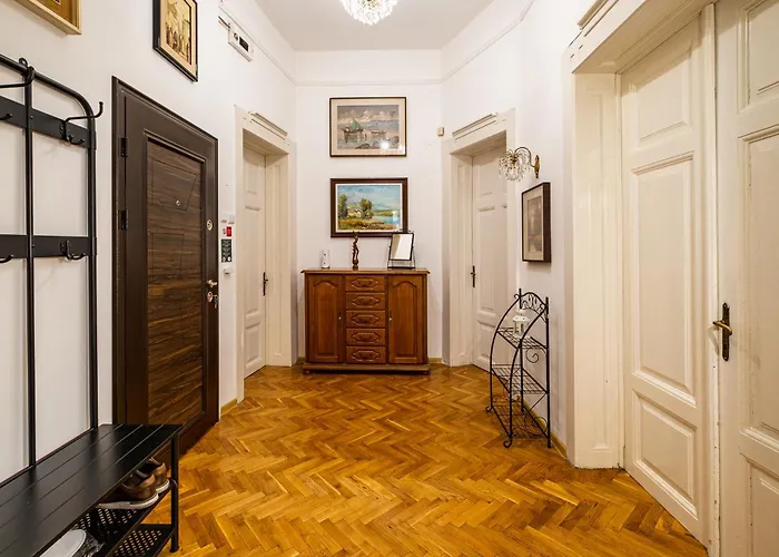 Aristocratic 2bdrm فارنا