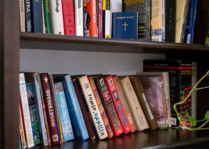 Aristocratic 2bdrm *