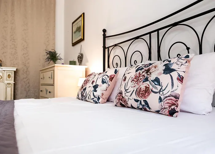 Aristocratic 2bdrm شقة فارنا