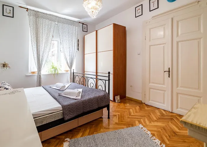 Aristocratic 2bdrm شقة