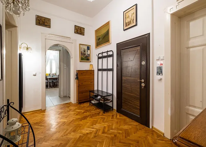 Aristocratic 2bdrm شقة فارنا