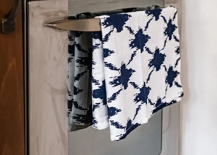 Aristocratic 2bdrm فارنا