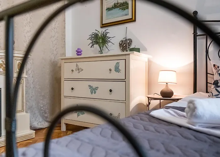 Aristocratic 2bdrm * فارنا