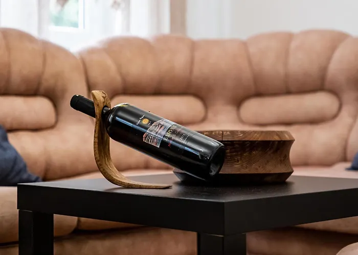 Aristocratic 2bdrm شقة فارنا