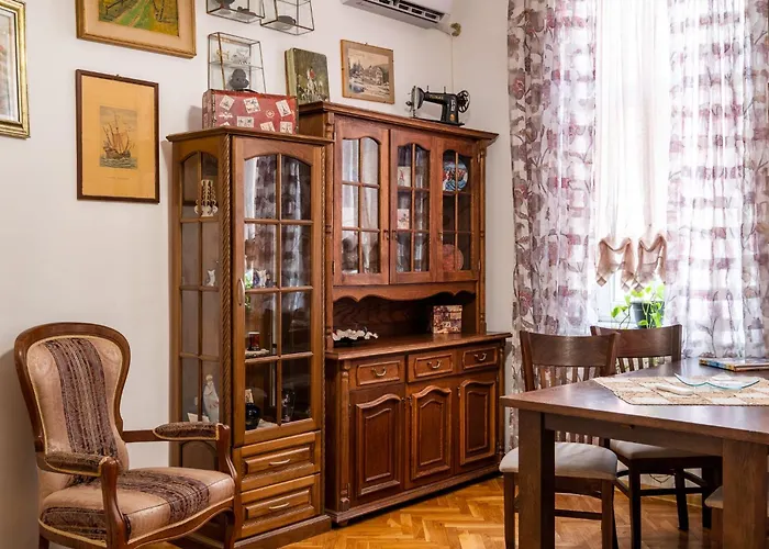 Aristocratic 2bdrm شقة