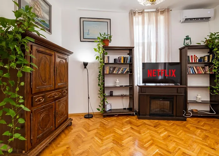 Aristocratic 2bdrm شقة *