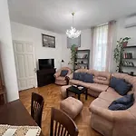 Aristocratic 2bdrm