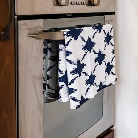 Aristocratic 2bdrm Варна