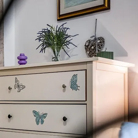 Aristocratic 2bdrm Апартамент