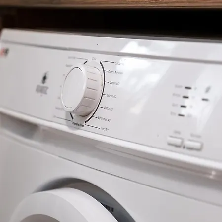 Aristocratic 2bdrm * Варна